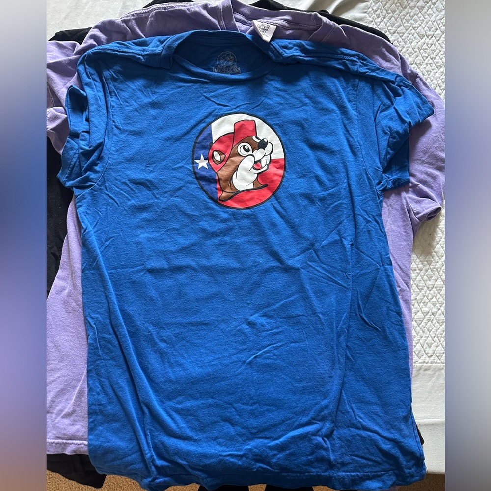 Buckeyes tee